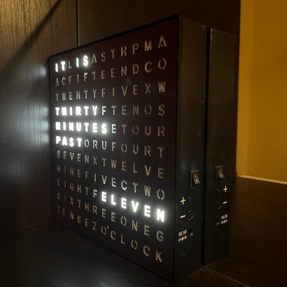 LED Word Desk Clock - LED Text Display - Powered by USB Cable -7.8" X 7.8" X 2" - Picture 5 of 9